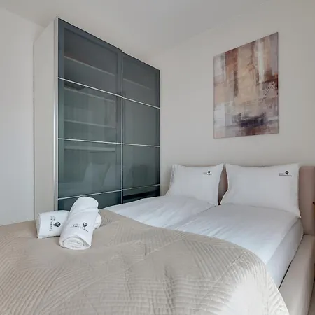 Riverside Gdansk Apartment By Lion Apartments Exterior photo
